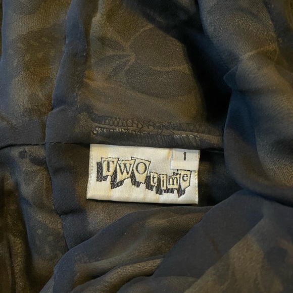 ⭐️Gorgeous Fringe Bottom Gown - Picture 7 of 7